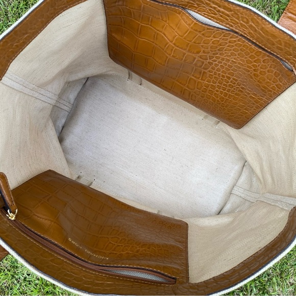 Michael Kors Cream and Brown Tote - Picture 4 of 6
